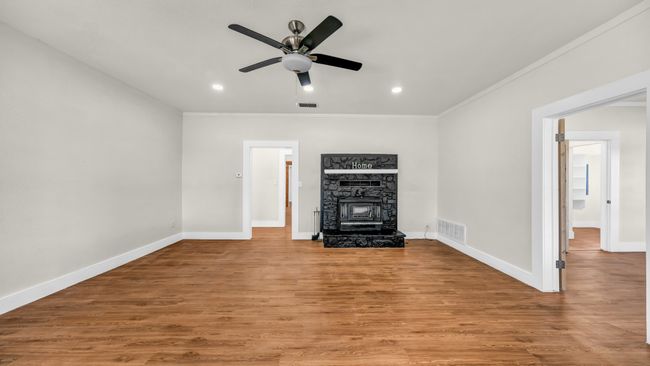 518 Private Road 902, House other with 3 bedrooms, 2 bathrooms and null parking in Mingus TX | Image 4