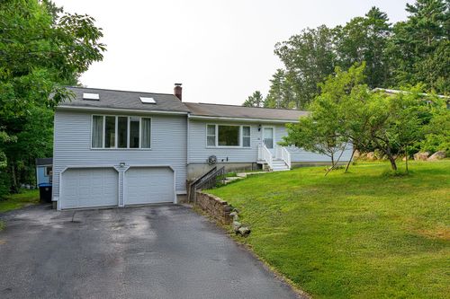 48 Albion Road, Windham, ME, 04062 | Card Image