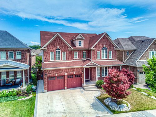 93 Tremaine Dr, Kitchener, ON, N2A4M3 | Card Image