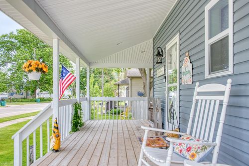 703 W Main St, Durand, MI, 48429-1539 | Card Image