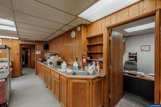 255 E 14 Th Ave, Home with 2 bedrooms, 0 bathrooms and null parking in Eugene OR | Image 36