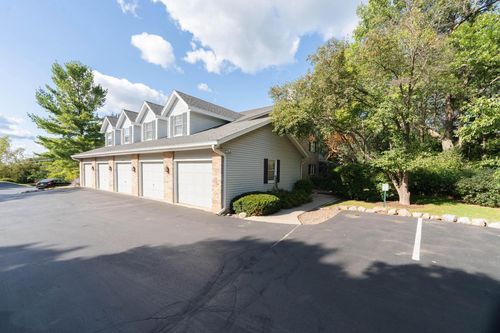 d-2357 Quail Hollow Court, Delafield, WI, 53018 | Card Image