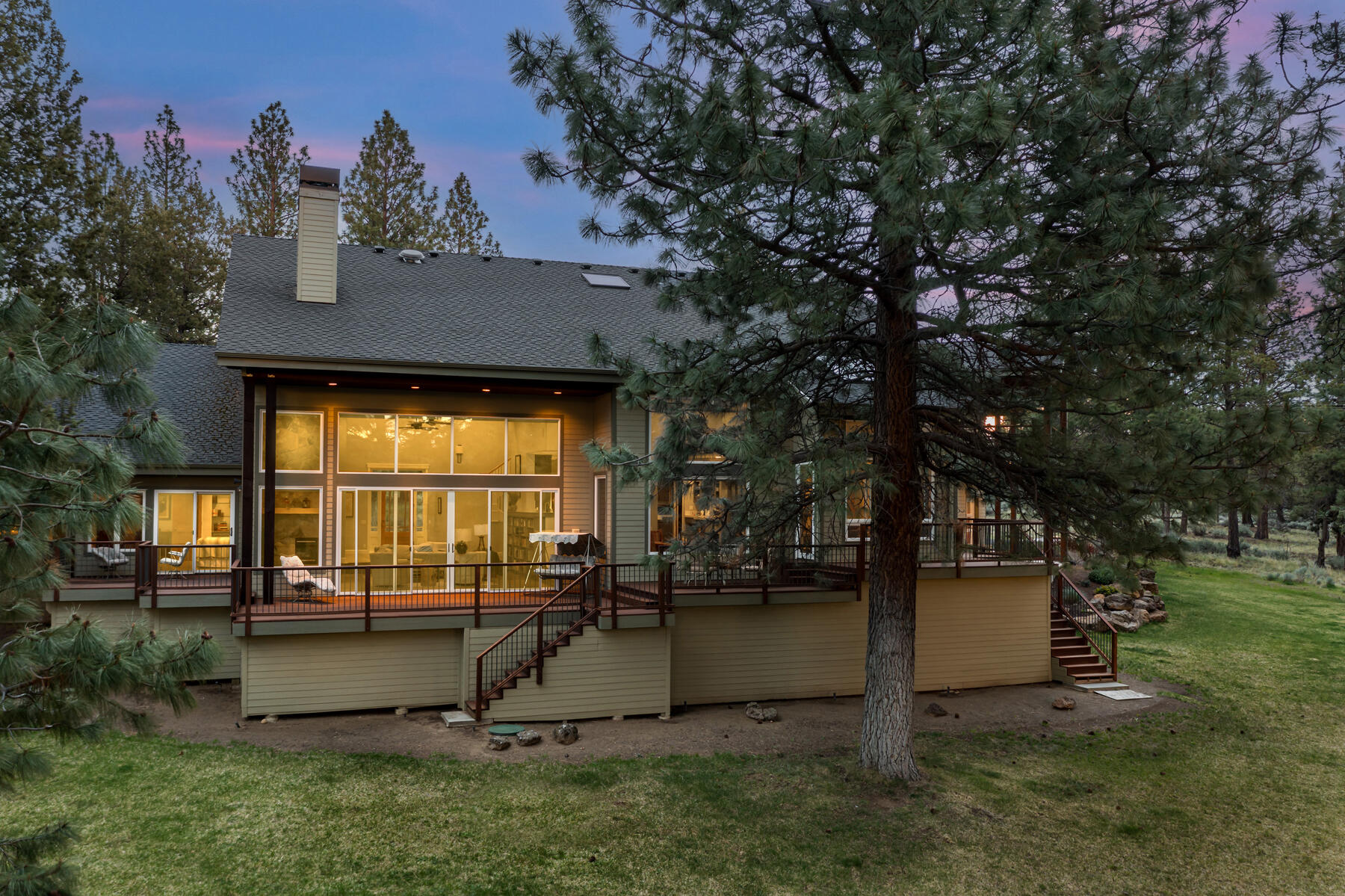 Residential in Sisters 4