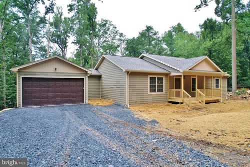 255 Rocky Mount Rd, LINDEN, VA, 22642-5209 | Card Image