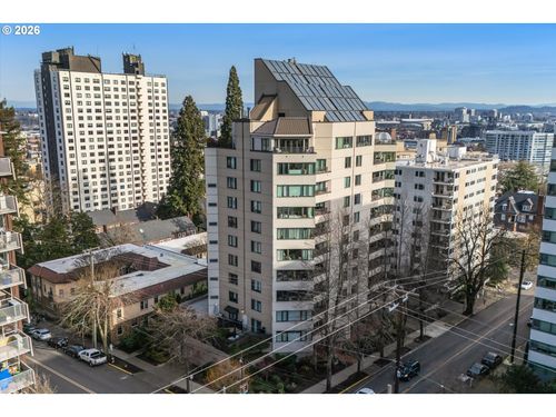 7b-2245 Sw Park Pl, Portland, OR, 97205-1105 | Card Image