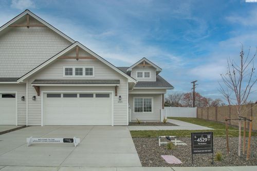4529 Grove Court, West Richland, WA, 99353 | Card Image