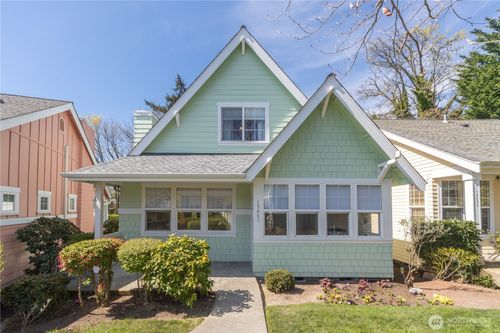 19441 1st Ave Ne, Poulsbo, WA, 98370-7382 | Card Image