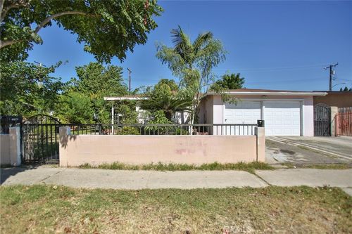 2525 W 10th St, Santa Ana, CA, 92703-1805 | Card Image