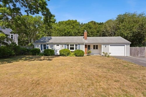 31 Monroe Ln, West Yarmouth, MA, 02673-2731 | Card Image