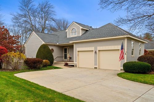 29 Pebble Beach Dr, Bedford, NH, 03110-6126 | Card Image