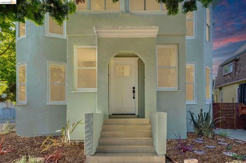 1238 1238 12th St, Oakland, CA, 94607 | Card Image