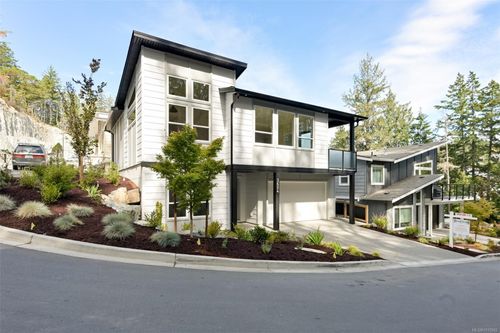 3624 Autumn Lane, Langford, BC, V9C0S3 | Card Image