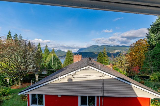 1023 Gatensbury Road, House other with 4 bedrooms, 2 bathrooms and 4 parking in Port Moody BC | Image 15