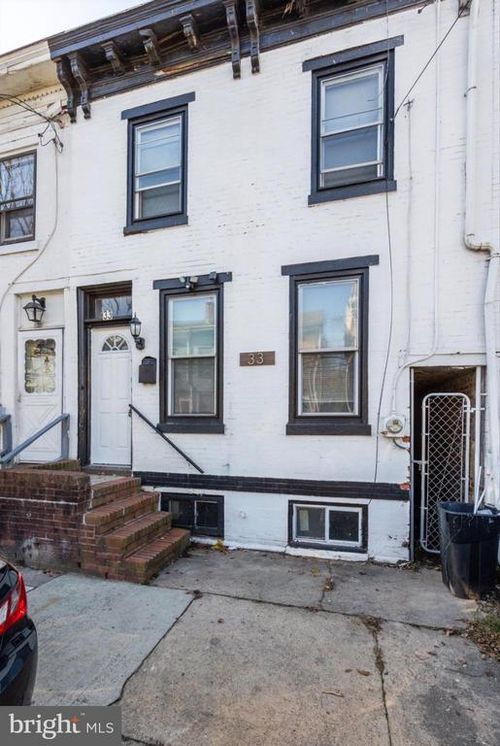 33 Oak St, Trenton, NJ, 08638-5112 | Card Image