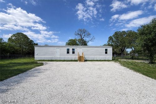 163 Avenida Del Sur, Clewiston, FL, 33440-8635 | Card Image