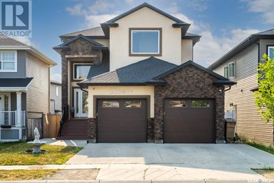 5330 Mckenna Cres, House other with 5 bedrooms, 3 bathrooms and null parking in Regina SK | Image 1