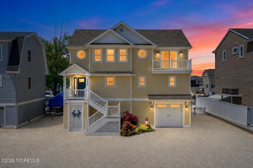 188 Morris Blvd, Manahawkin, NJ, 08050-4206 | Card Image
