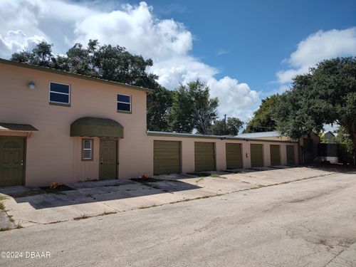 1018 Cutters Way, South Daytona, FL, 32119-9460 | Card Image