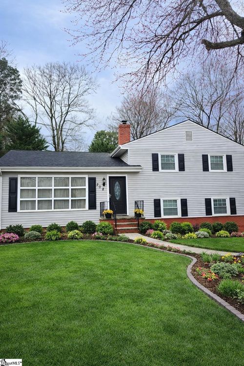 202 W Dorchester Blvd, Greenville, SC, 29605-2435 | Card Image