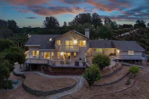 1650 Andreas Estates Pl, Watsonville, CA, 95076 | Card Image