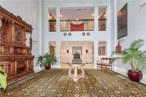 208-424 Lindbergh Dr Ne, Atlanta, GA, 30305-3876 | Card Image