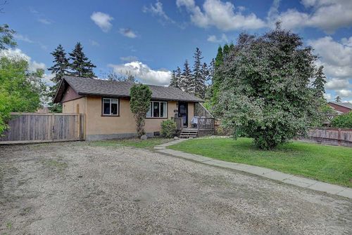 9624 Hillcrest Dr, Grande Prairie, AB, T8V1A8 | Card Image
