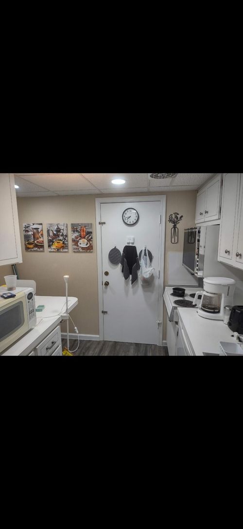 225-2151 Ne 68th St, Fort Lauderdale, FL, 33308-1165 | Card Image