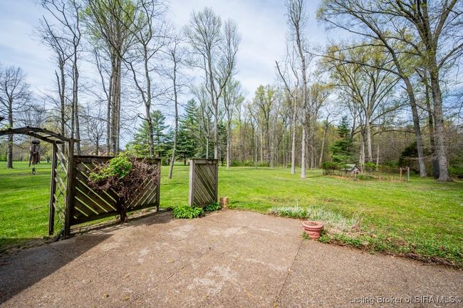 730 S Gardner St, Home with 3 bedrooms, 2 bathrooms and null parking in Scottsburg IN | Image 51