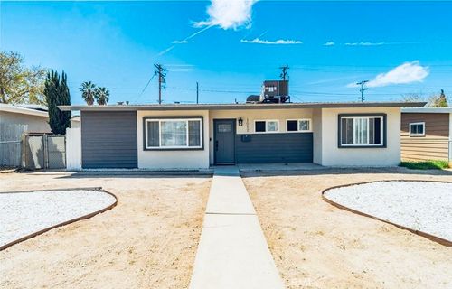 1052 W Avenue J15, Lancaster, CA, 93534-4821 | Card Image