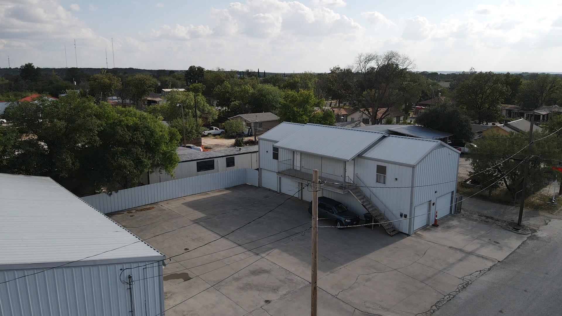 Commercial Sale in Del Rio 2