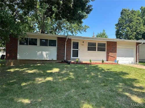 1731 Hudson Road, St Louis, MO, 63136 | Card Image