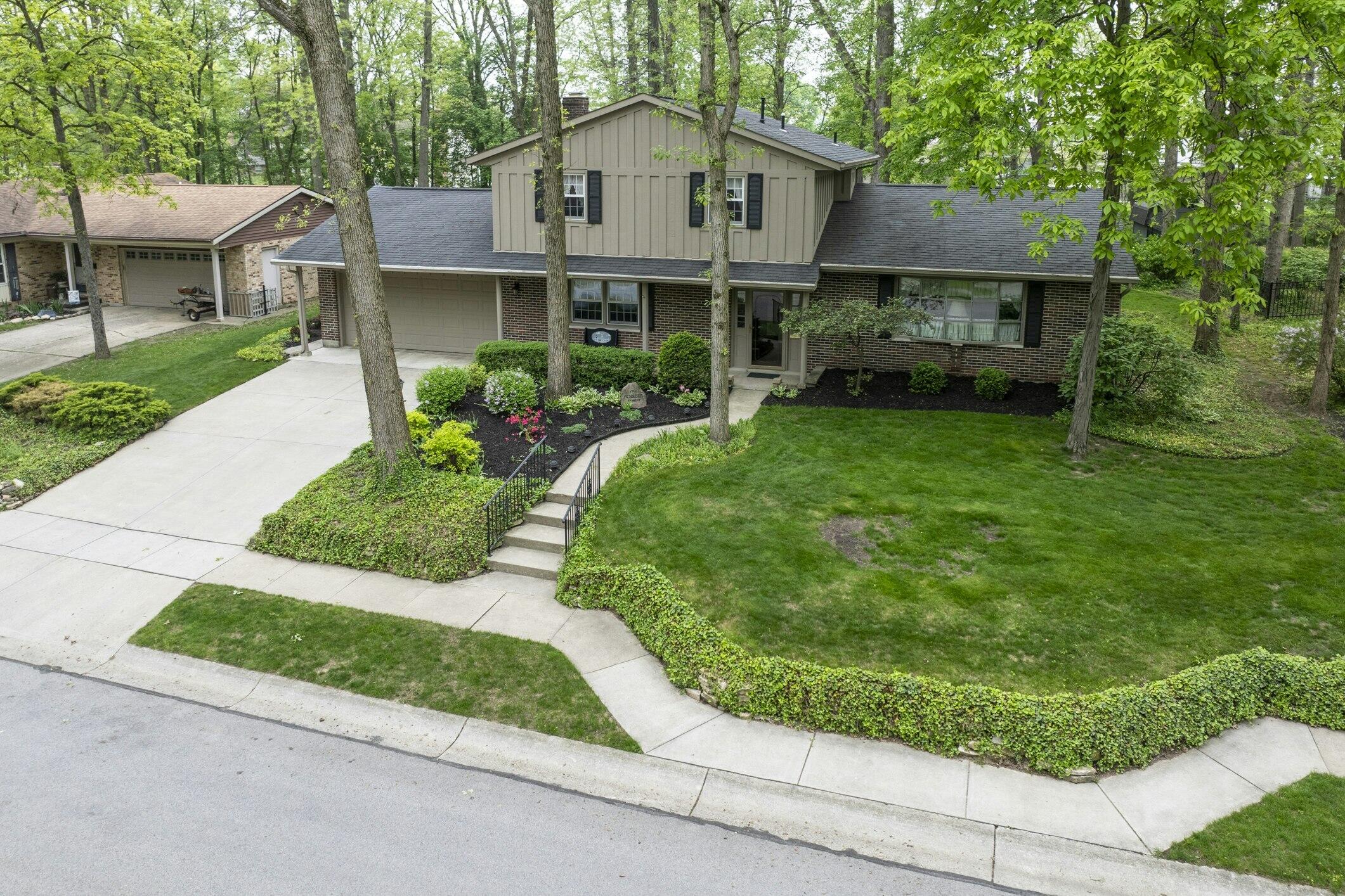 Hawthorne St, Saint Marys, OH 45885