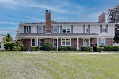 42171 Pellston Dr, Northville, MI, 48167-2413 | Card Image