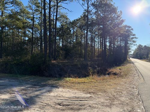 300 Crescent Rd, Boiling Spring Lakes, NC, 28461 | Card Image