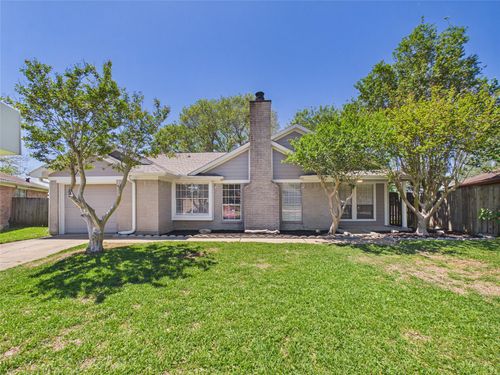 8403 Lazy Brook Ln, La Porte, TX, 77571-3769 | Card Image