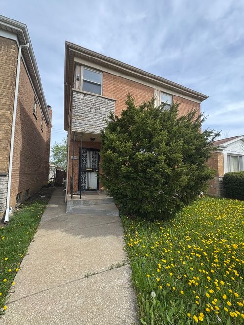 608 W 95th St, Chicago, IL, 60628-1052 | Card Image