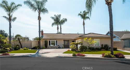 3158 N Beechwood St, Orange, CA, 92865-1310 | Card Image