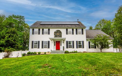 10 Marino Dr, Wallkill, NY, 12589-2840 | Card Image