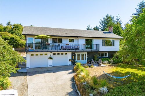 1854 Mt. Newton Cross Rd, Central Saanich, BC, V8M1L1 | Card Image