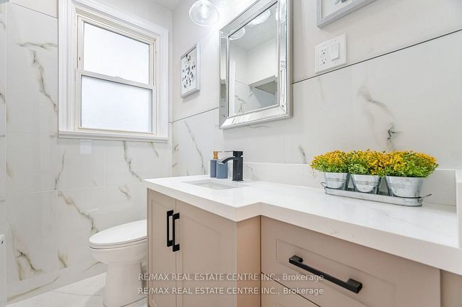 531 King St E, House other with 3 bedrooms, 2 bathrooms and 5 parking in Oshawa ON | Image 16