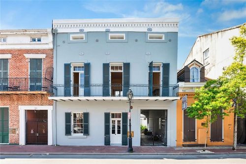apt-3a-415 Burgundy St, New Orleans, LA, 70112-3461 | Card Image