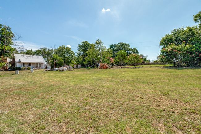 7000 Briar Rd, House other with 1 bedrooms, 1 bathrooms and null parking in Azle TX | Image 25
