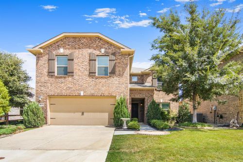 1813 Aslynn Circle, Aubrey, TX, 76227 | Card Image