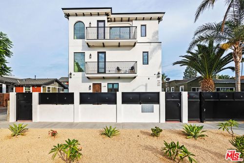 2-2324 S Dunsmuir Ave, Los Angeles, CA, 90016-2100 | Card Image