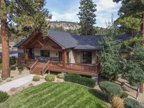 1073 Timber Ridge Loop, Klamath Falls, OR, 97601-8719 | Card Image