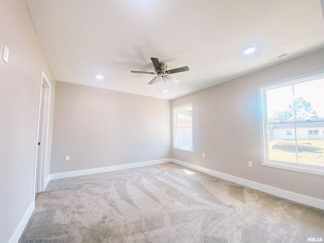 1203 E Reeves St, House other with 3 bedrooms, 2 bathrooms and null parking in Marion IL | Image 10