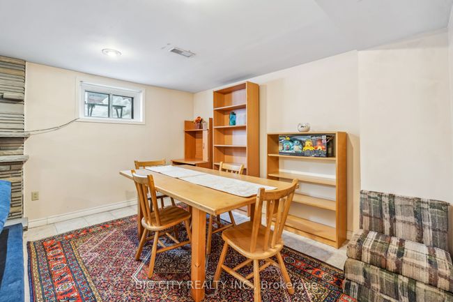 BSMT - 230 Pleasant Ave, House other with 1 bedrooms, 1 bathrooms and 1 parking in North York ON | Image 8
