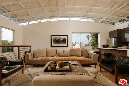 1-630 Rose Ave, Venice, CA, 90291-2411 | Card Image