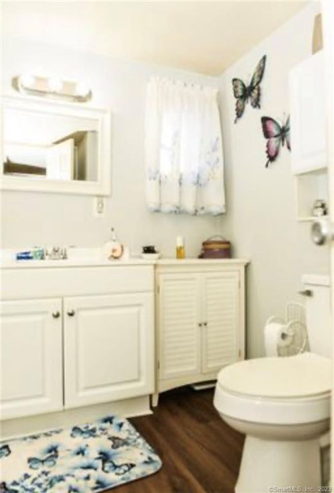 APT-10 - 7 Andrews St, House other with 2 bedrooms, 1 bathrooms and null parking in Bristol CT | Image 9