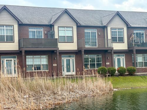 938 Fountain Pl, Schererville, IN, 46375-3100 | Card Image